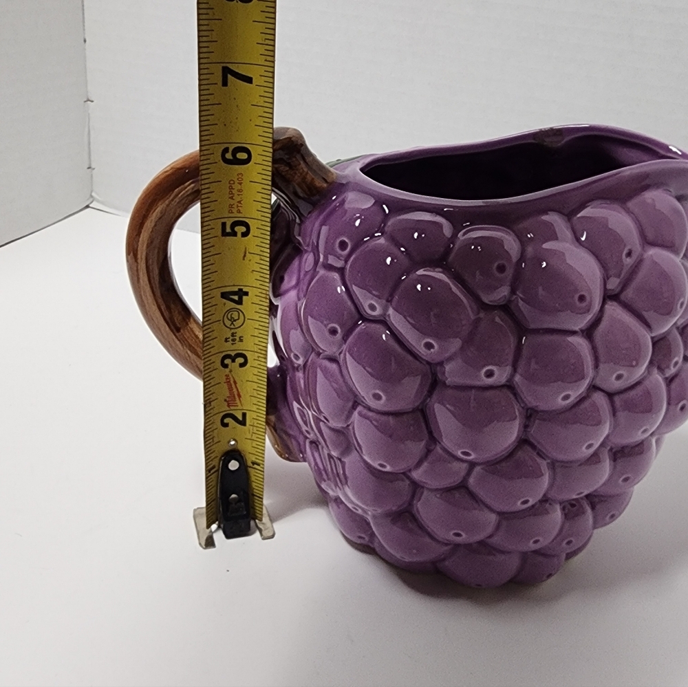 Grape pitcher - Picture 15 of 15